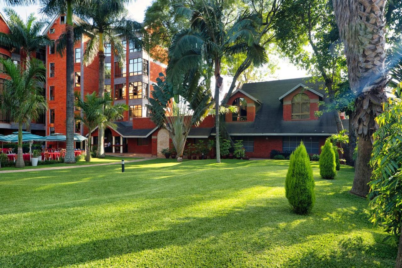 Kibo Palace Hotel 4*